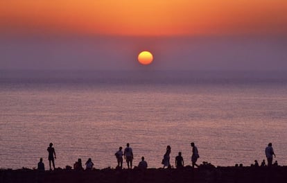 Puesta de sol junto al faro de Barbaria, en Formentera.