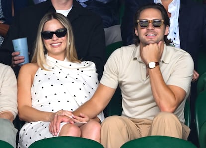 Margot Robbie y Tom Ackerley en el campeonato de Wimbledon, el 12 de julio de 2024 en Londres (Inglaterra).