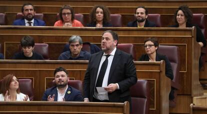 Junqueras promete acatar la Constitución en el Congreso, el 21 de mayo.