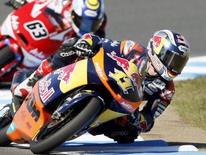 Sandro Cortese en la sesi&oacute;n de clasificaci&oacute;n del Gran Premio de Jap&oacute;n.