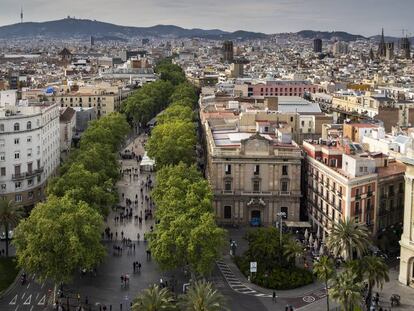 La Rambla, vista desde la estatua de Colón.