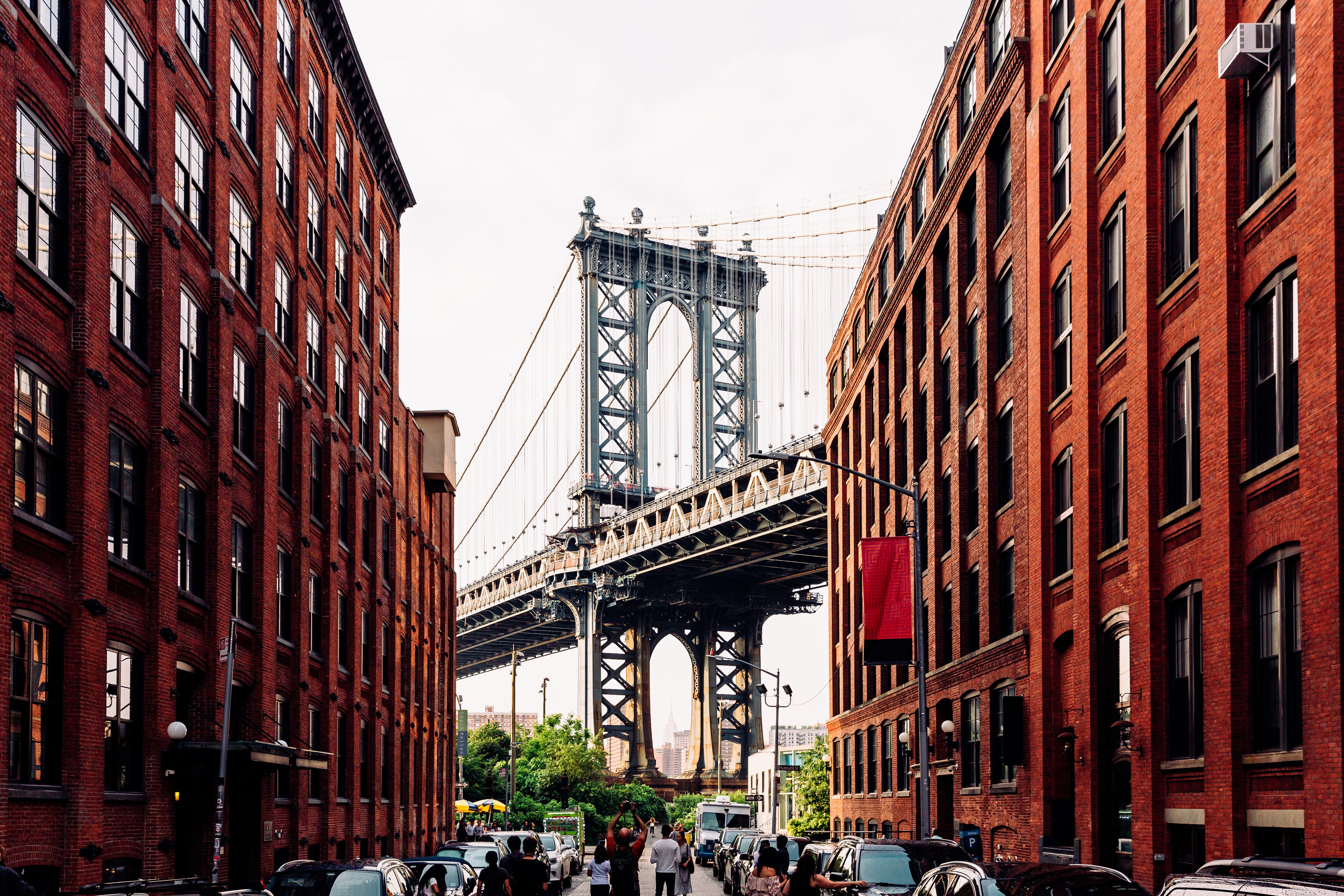 Puente de Manhattan desde una calle del barrio de Dumbo, uno de los puntos más fotografiados de Brooklyn.