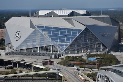 El Mercedes-Benz stadium, en Atlanta, Georgia, con una capacidad para más de 71.000 espectadores.