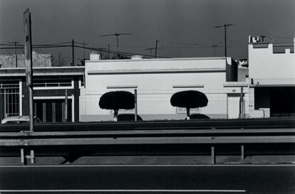 'Casita en la autopista, Liniers', 1984.