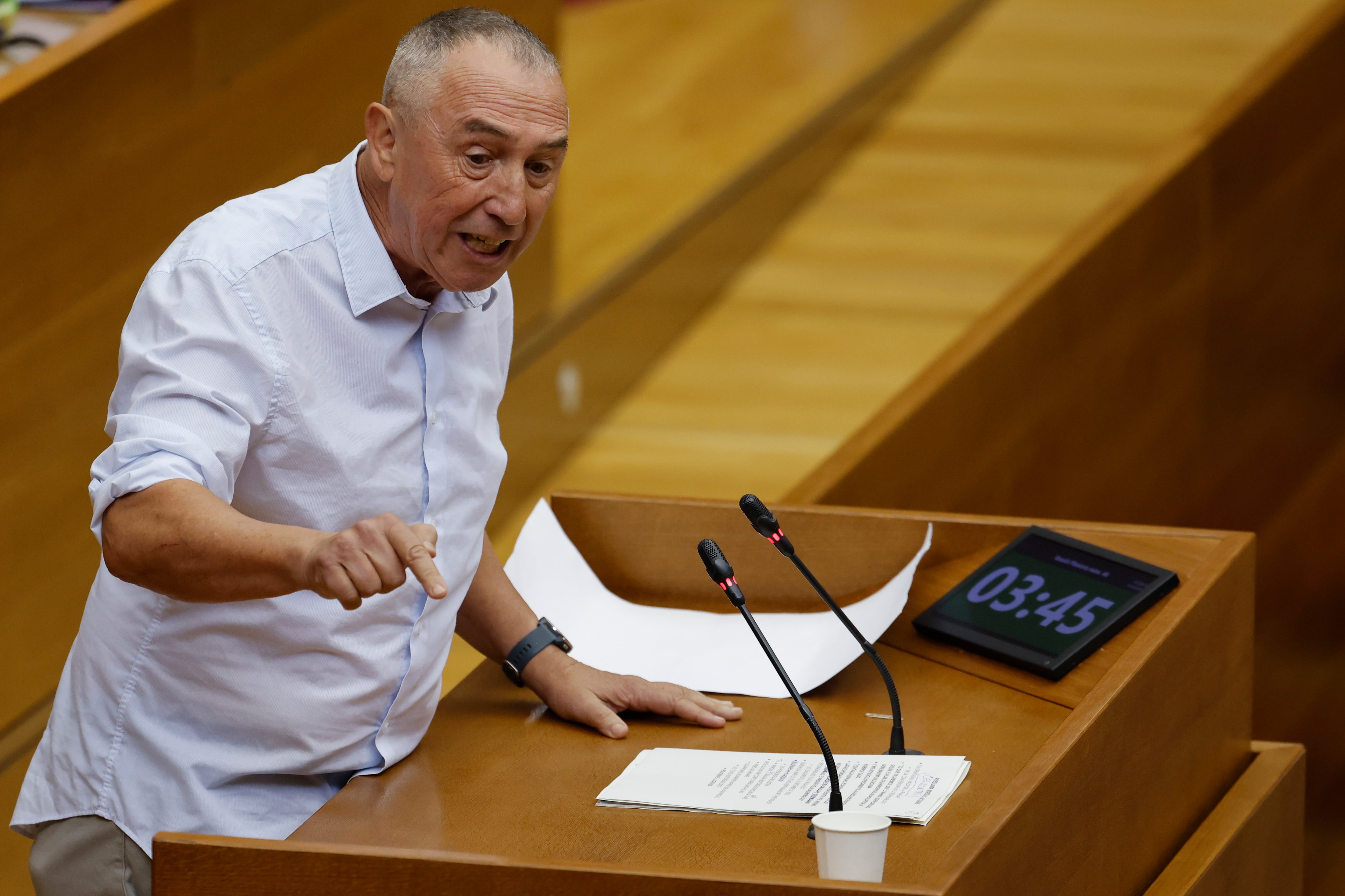 Compromís recurre a la Justicia valenciana para saber el detalle de 90 facturas de Mazón y su Consell