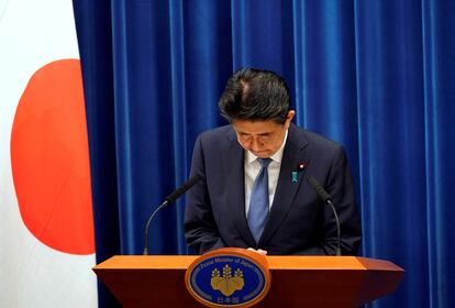 Shinzo Abe se despide durante su última rueda de prensa como primer ministro, el 28 de agosto en Tokio