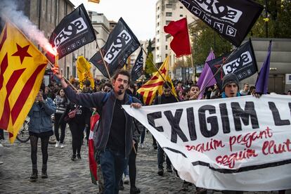 Los estudiantes reclaman rebajas en las matrículas en el centro de Girona, el 29 de noviembre de 2018.