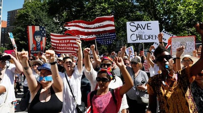 Participantes na manifestação de Nova York neste sábado.