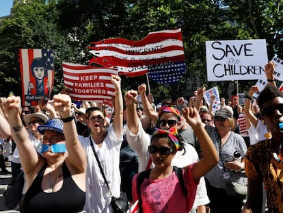 Participantes na manifestação de Nova York neste sábado.