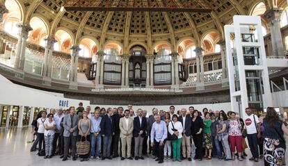 Participantes en el acto a favor de las colecciones del MNAC y el Museo de Lleida, contrarios de la devolución a Sijena.
