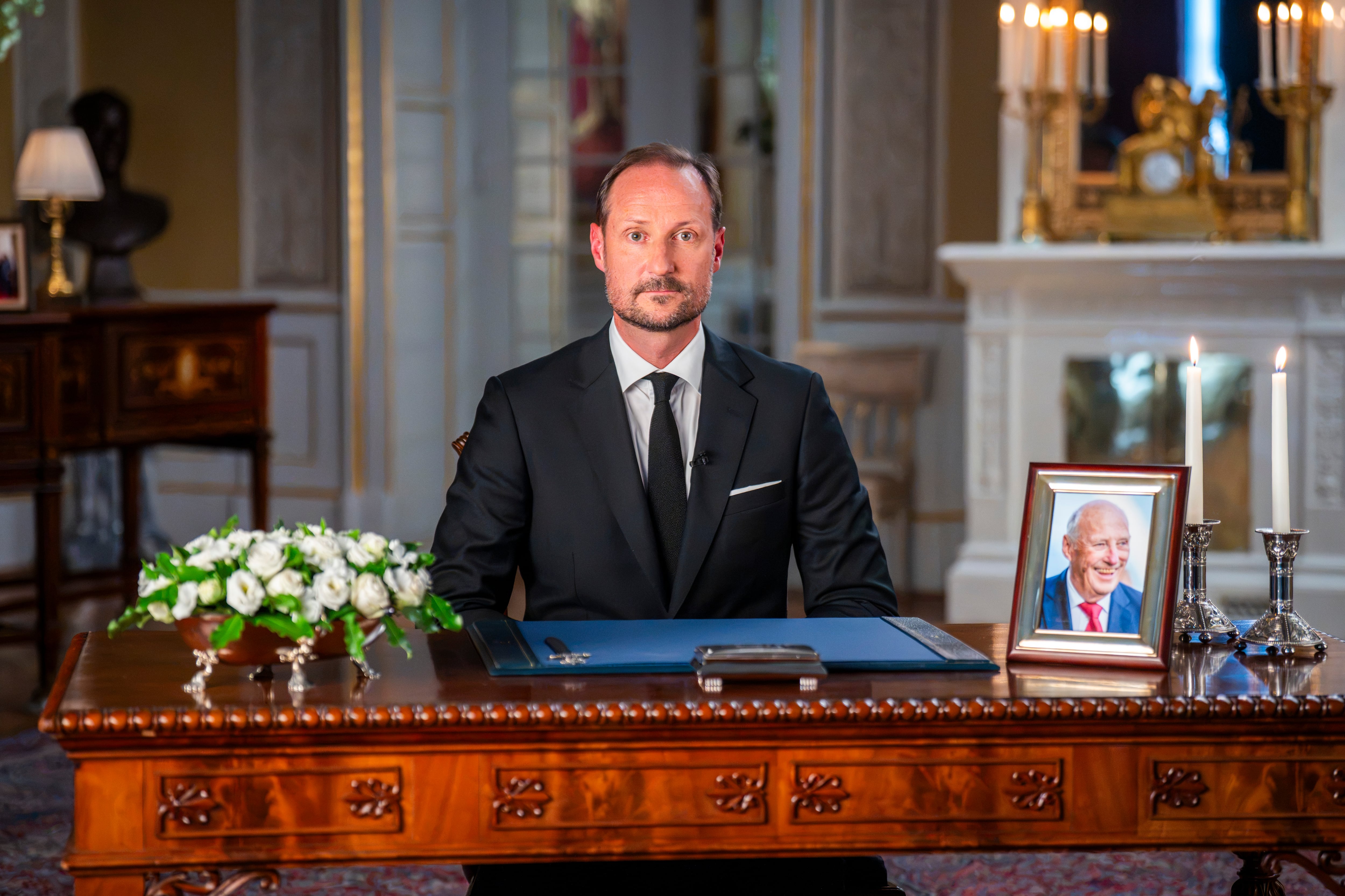 Haakon VIII de Noruega llama a defender la libertad “incluso con la vida” en su primer discurso como rey