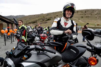 Albert Rivera celebra un acto electoral con motoristas en el mirador de Ángel Nieto en la Comunidad de Madrid en abril de 2019.