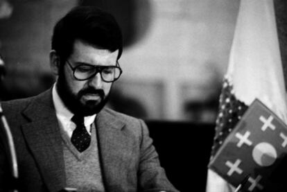 Mariano Rajoy was 25 years old in 1981 and had just completed his military service.