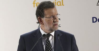 El presidente del Gobierno, Mariano Rajoy, durante su intervención hoy en un almuerzo-coloquio del Foro ABC. EFE/Paco Campos