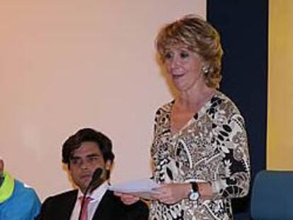 Esperanza Aguirre insta a la "rebelión" contra el aumento del IVA en julio