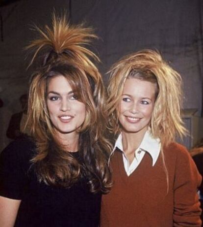 Cindy Crawford y Claudia Schiffer en la década de los 90.