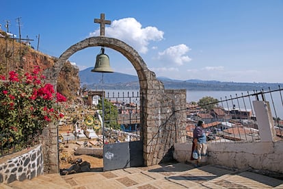 The cemetery on the island of Janitzio, in the town of Pátzcuaro in the State of Michoacán.