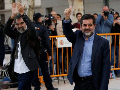 Jordi Cuixart (esquerra) i Jordi Sànchez (dreta) aquest dilluns.