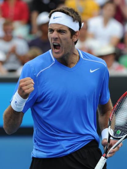 El argentino Juan Martin del Potro celebra uno de sus puntos en el primer set contra Sela.