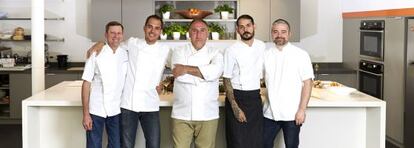 El equipo de cocineros de José Andrés.