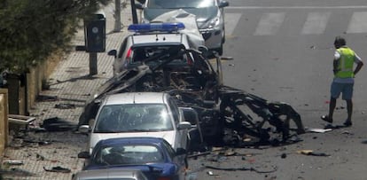 The aftermath of the ETA attack in Calvià in 2009, in which two civil guards were killed.