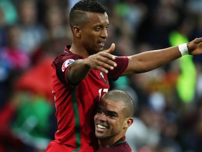 Nani abriu o placar para Portugal.