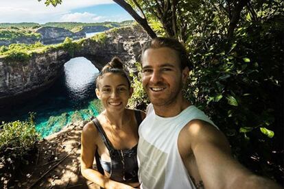 La pareja de blogueros australianos Mark Firkin y Jolie King.