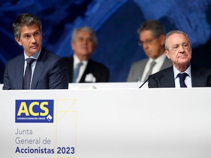 Juan Santamaría, CEO de ACS con el presidente del grupo, Florentino Pérez.