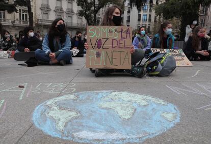 Protesta de Fridays for Future el pasado mes de marzo frente al Congreso de los Diputados.