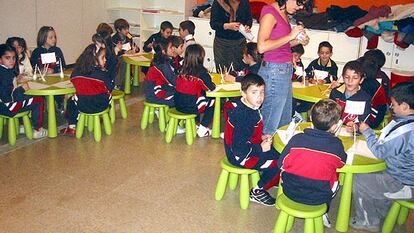 Niños en el Museo Pedagógico de Arte Infantil de la Facultad de Bellas Artes de la Complutense.