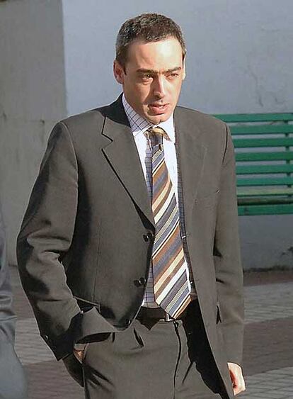 El juez Francisco de Urquía sale de los juzgados de Marbella.