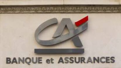 El logo de Crédit Agricole en una de sus oficinas.