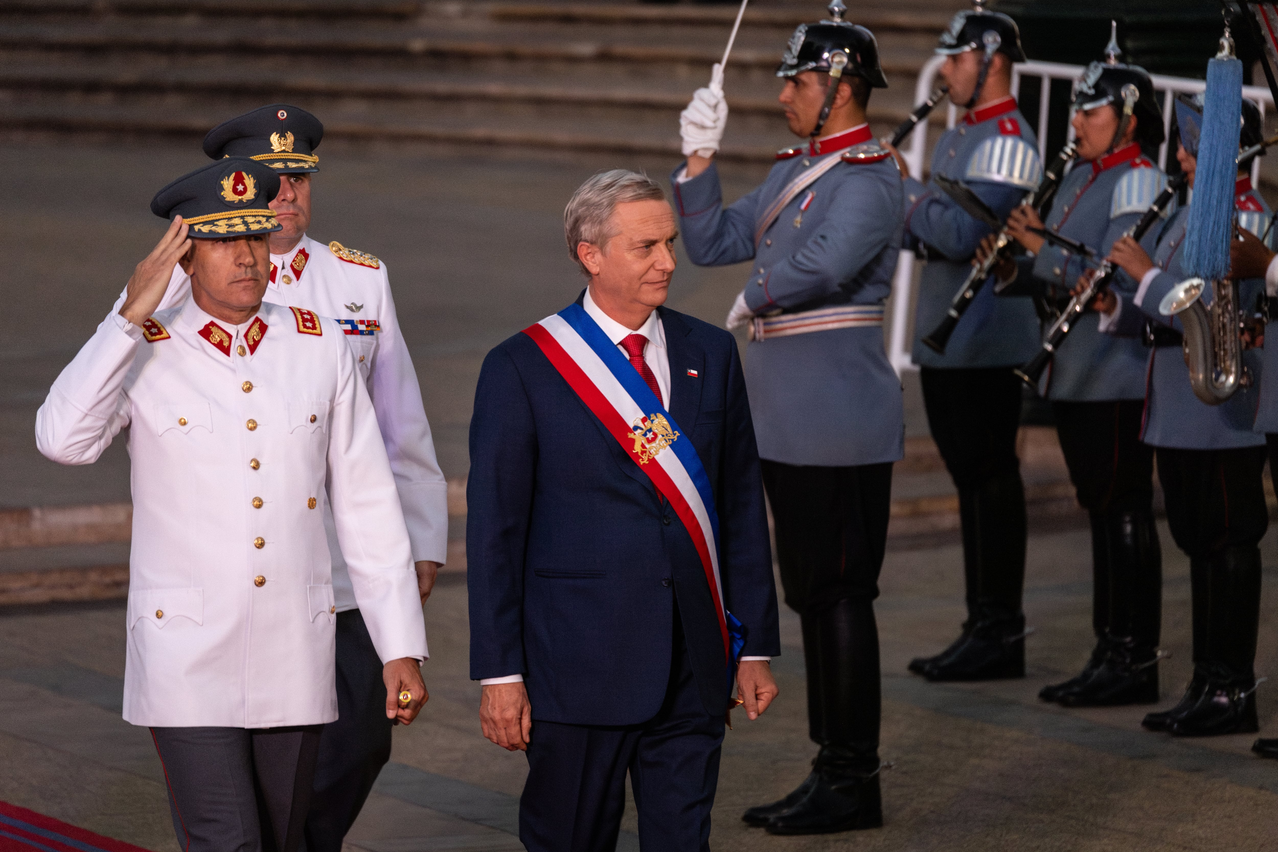 Las dos almas de Kast: entre Portales y Piñera