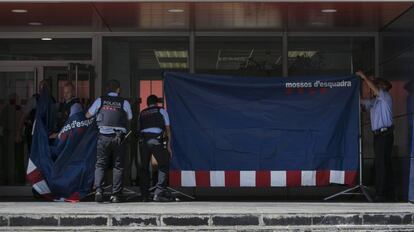 Comisaria de los Mossos d'Esquadra de Cornella del Llobregat donde atacó  Abdelouahab Tayb. 