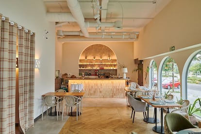 Uno de los espacios del restaurante Balear, en Valdebebas (Madrid). Imagen proporcionada por el restaurante. 