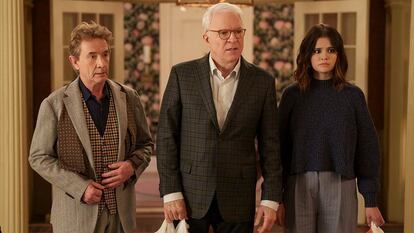 Martin Short, Steve Martin y Selena Gomez en 'Solo asesinatos en el edificio'.