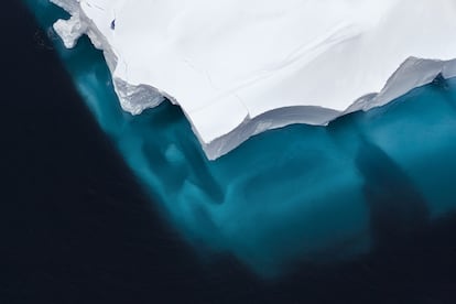Iceberg en el océano Antártico.