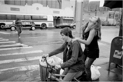  

	Coney Island, 2008.

	Entre sus referentes:  "Walker Evans y Robert Frank, quienes probablemente han inspirado a más fotógrafos que nadie, pero también hay otros artistas como Danny Lion o Garry Winogrand".