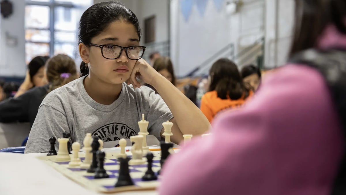 Mariángel Vargas, from migrant shelter to chess champion