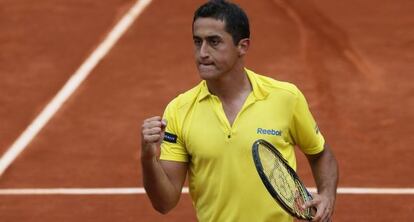 Almagro celebra su victoria en cuartos ante el serbio Tipsarevic.