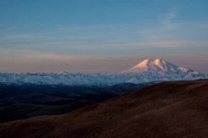 El monte Elbrus, techo de Europa, en la Cordillera del Caúcaso (Rusia).