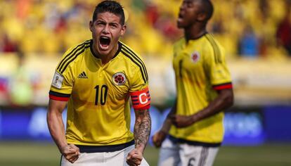 James, con la 10 de Colombia.