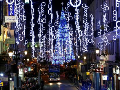 Luces de Navidad en la Carrera de San Jerónimo.