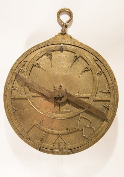 Astrolabio islámico que se guarda en el Museo Arqueológico Nacional.