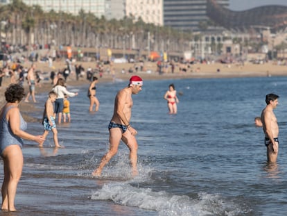 La Playa de la Barceloneta, en enero de 2022.
