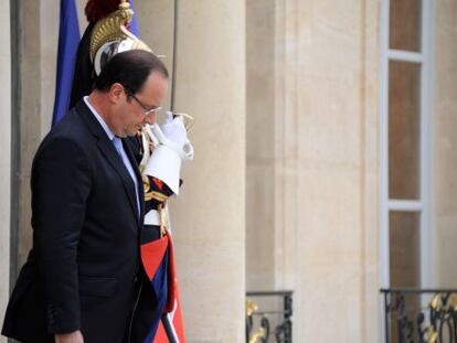 François Hollande, presidente de Francia, ha anunciado su decisión de separarse de Valérie Trierweiler.