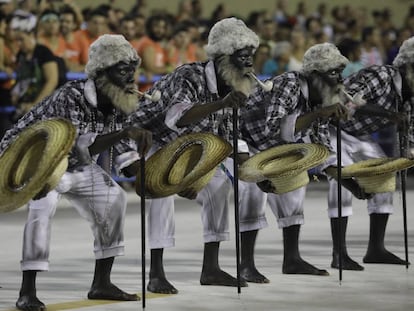 Desfile da escola Paraíso do Tuiuti, que fez um desfile protesto no Rio de Janeiro.