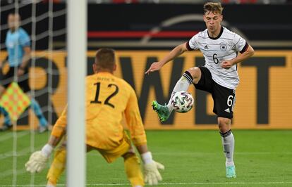 El jugador alemán Joshua Kimmich durante el partido amistoso entre Alemania y Letonia del 7 de junio de 2021.