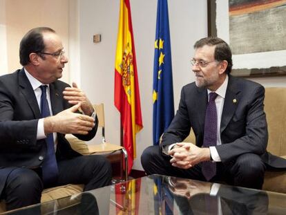 Mariano Rajoy y Fran&ccedil;ois Hollande, durante una reuni&oacute;n bilateral que en Bruselas.