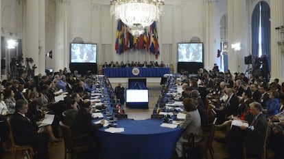 Reuni&oacute;n de los miembros de la Organizaci&oacute;n de Estados Americanos, ayer en su sede en Washington.